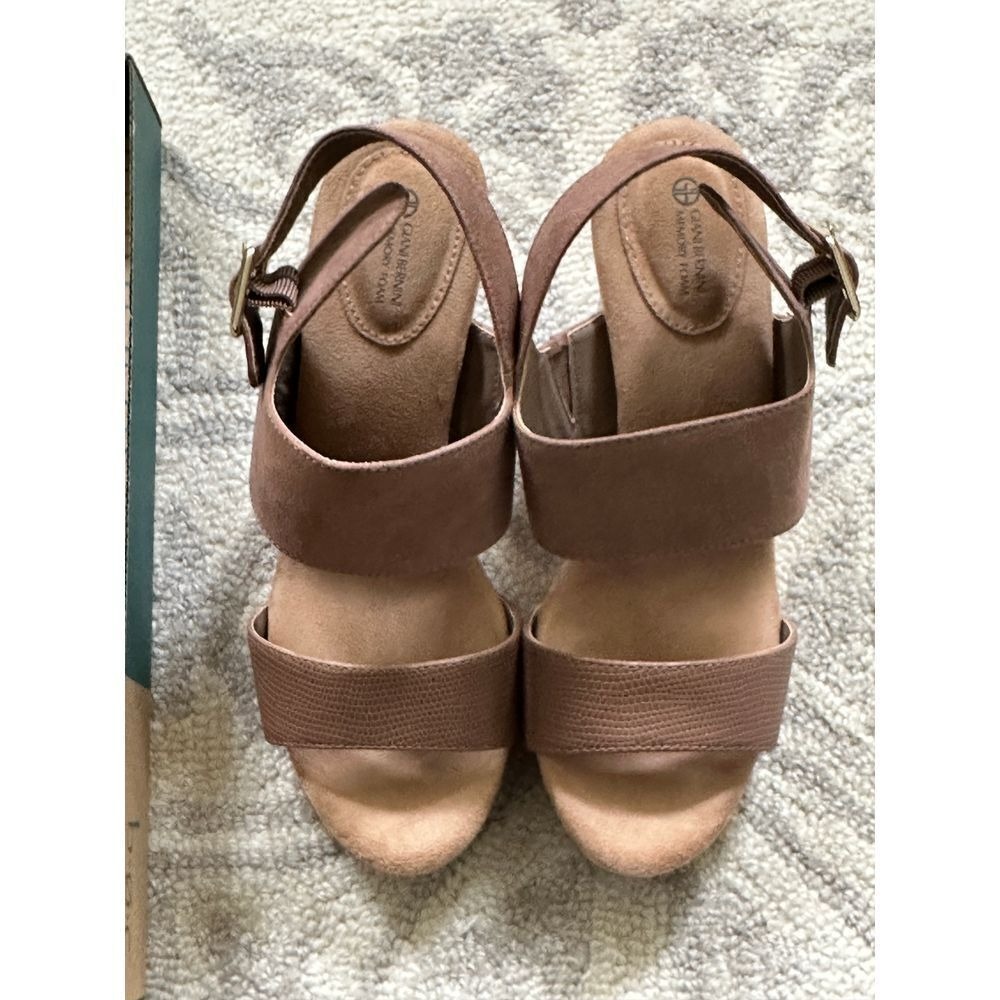 Giani Bernini Womens 8M Taupe Block‎ Heel Slingback Sandals Memory Foam Comfort
